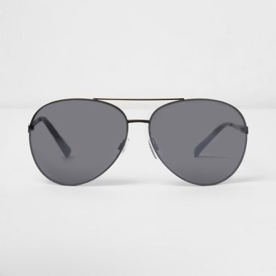 Black smoke lens aviator sunglasses